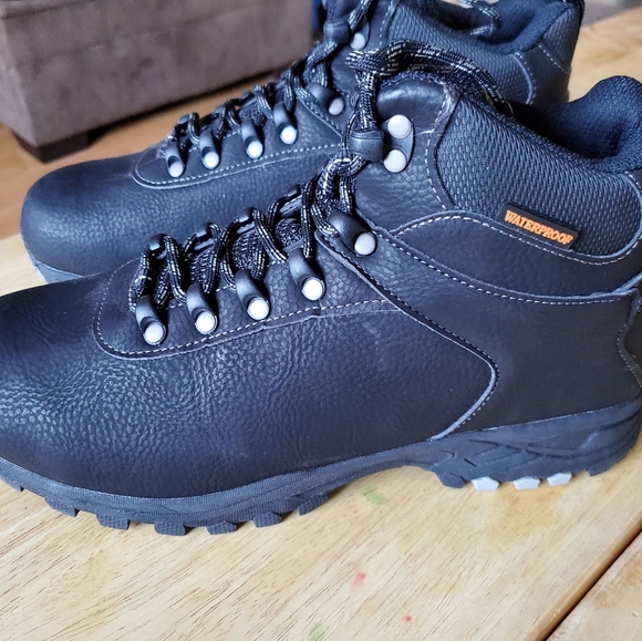 jason waterproof hikers